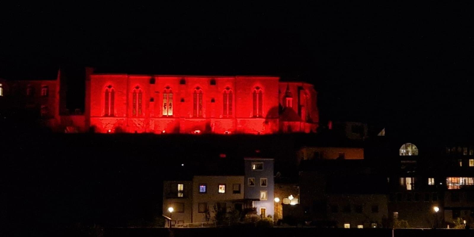 Kirchenansicht Seite Red Wednesday